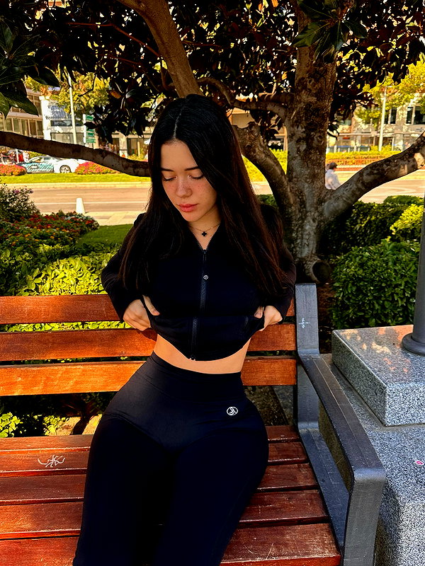 vanessa.rhd instagram image archive image