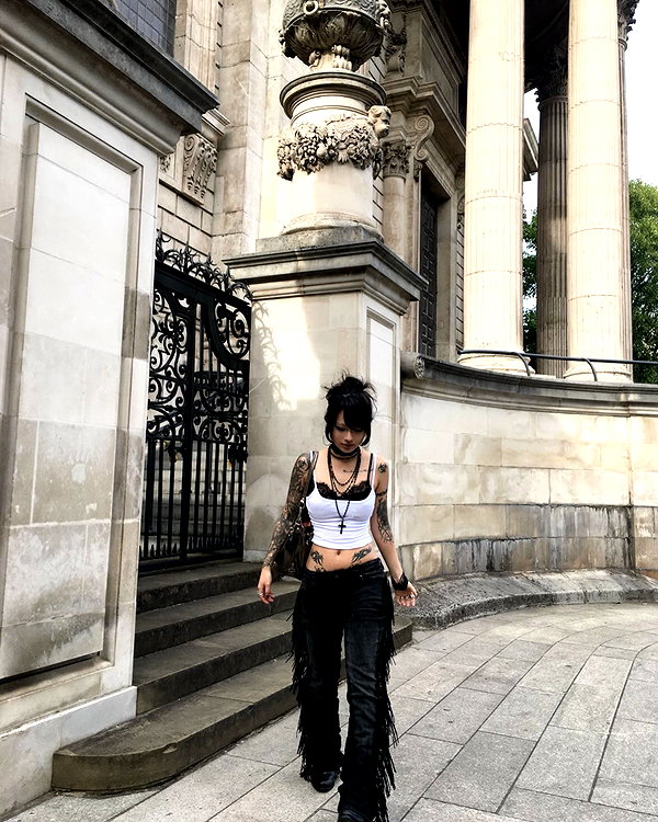 biohazard.g1rl instagram image archive image