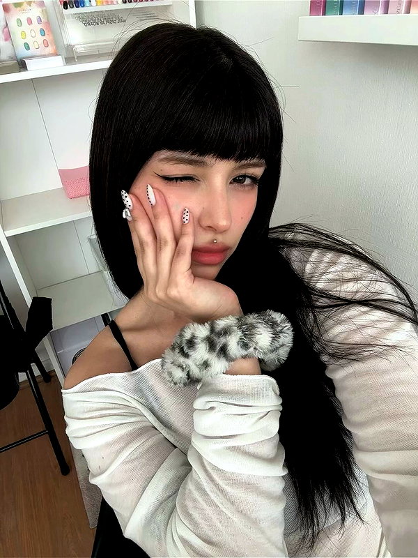 connie.01j instagram image archive image