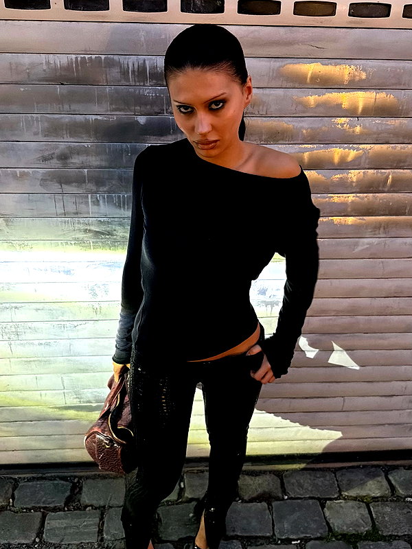 karolinaawasik instagram image archive image