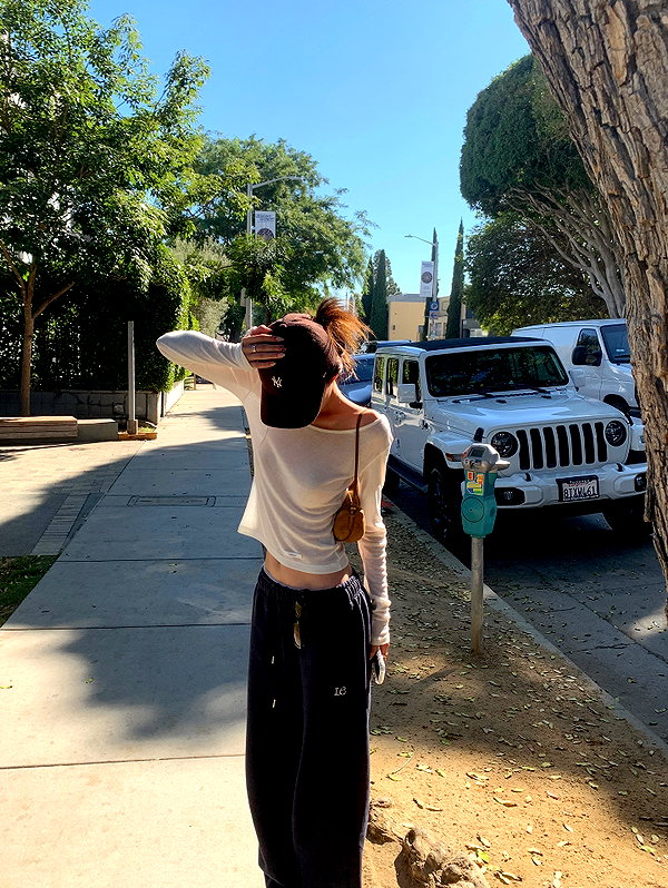 daxbin instagram image archive image