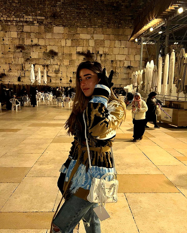 annezivi instagram image archive image