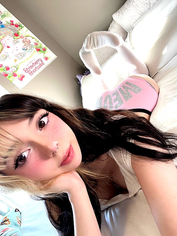 mia4rentz instagram image archive image