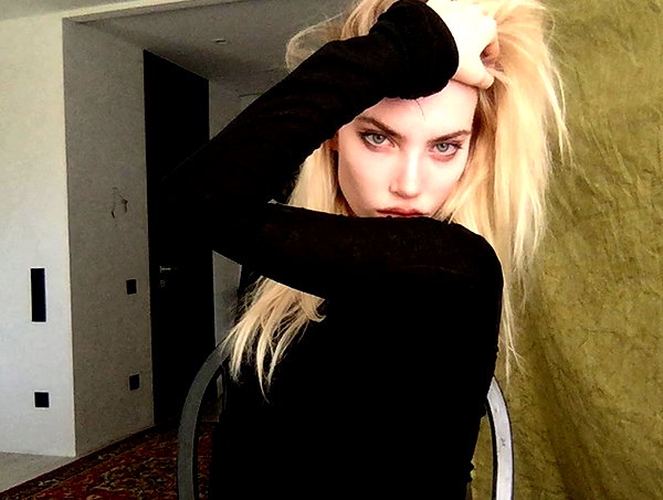 anya4everr instagram image archive image