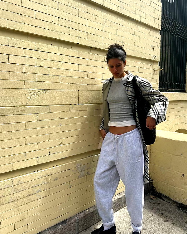reneeebeller instagram image archive image