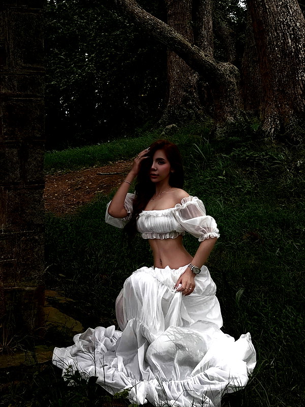 lyhythuedoxinh instagram image archive image