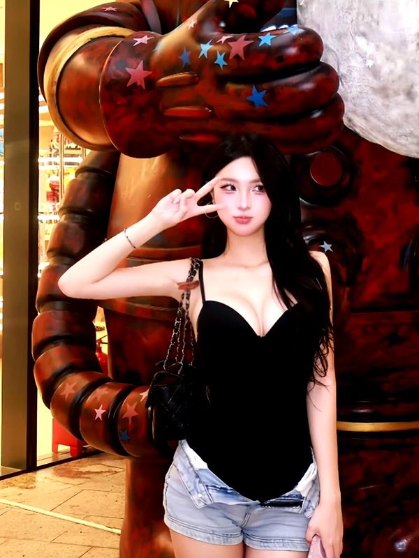 lyhythuedoxinh instagram image archive image