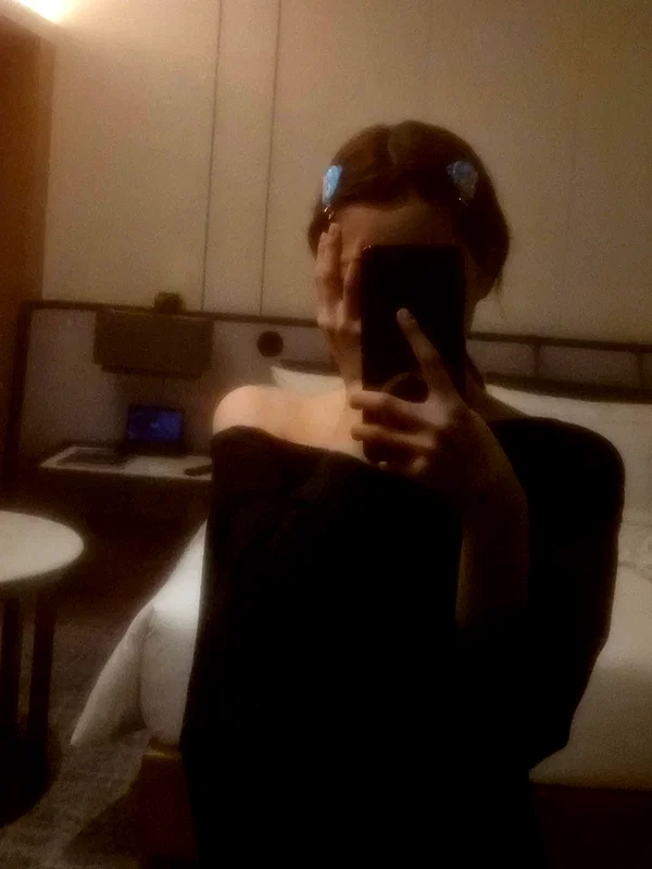 hhh.e_c.v instagram image archive image