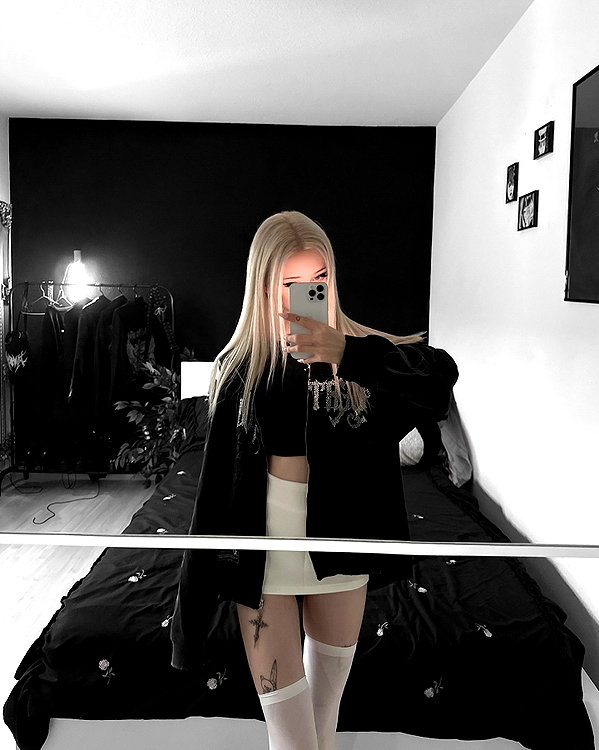 _lia.moon archive image