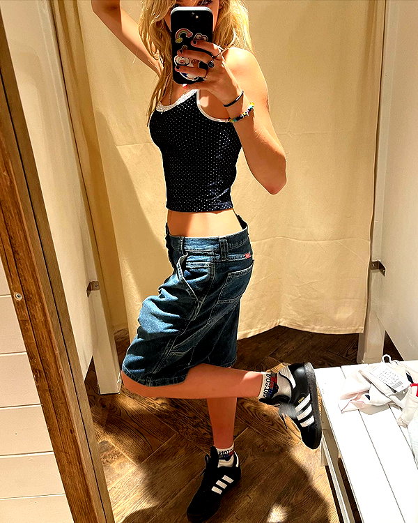 lilarosepalaza instagram image archive image