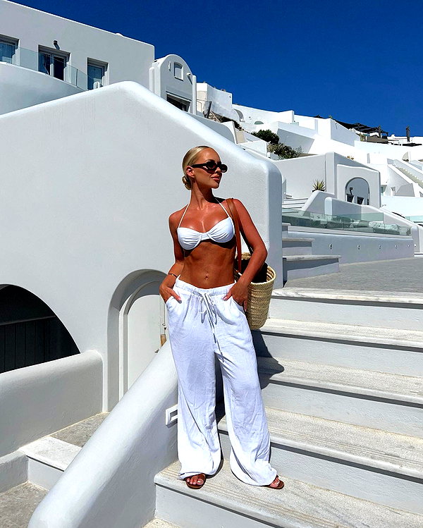 allieauton instagram image archive image