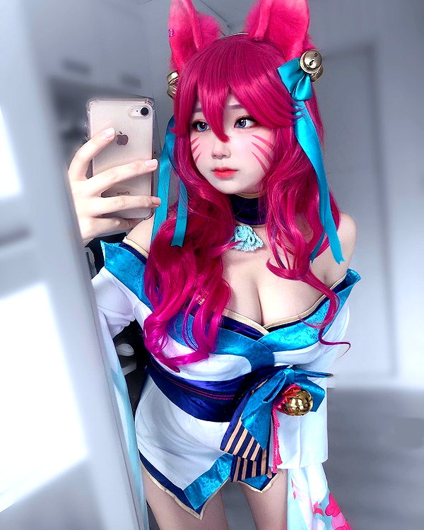 purinn_cos instagram image archive image