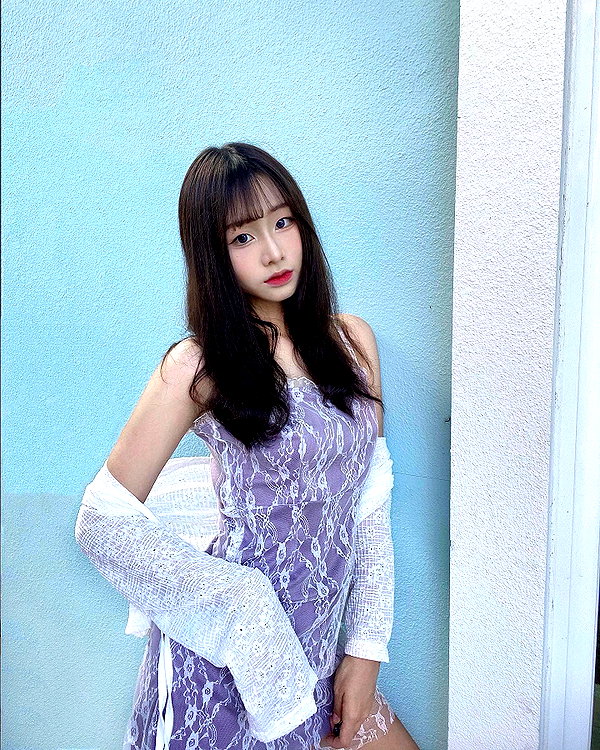 lai_931201 instagram image archive image
