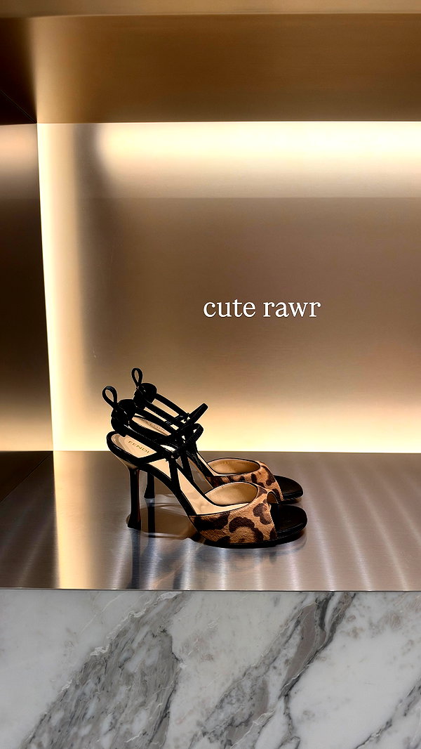 Archived image from @carolinezalog on Instagram