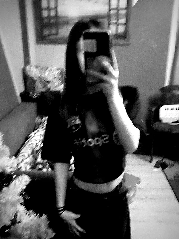 karzelek010 instagram image archive image