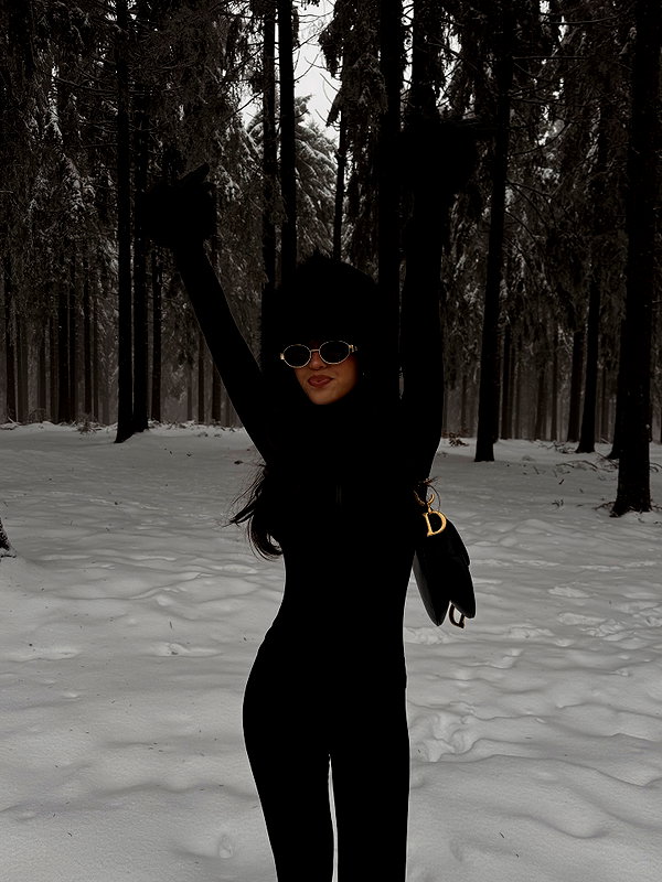 zoeliss instagram image archive image
