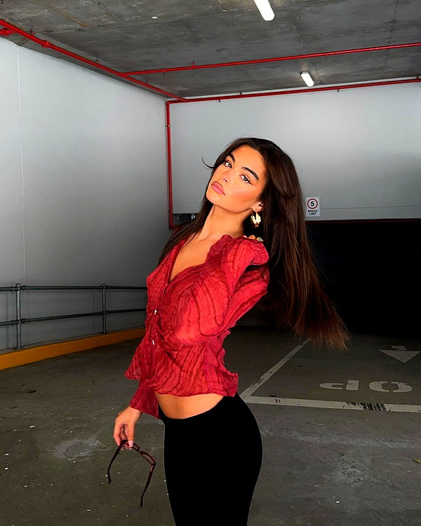 oliviaphillipps instagram image archive image