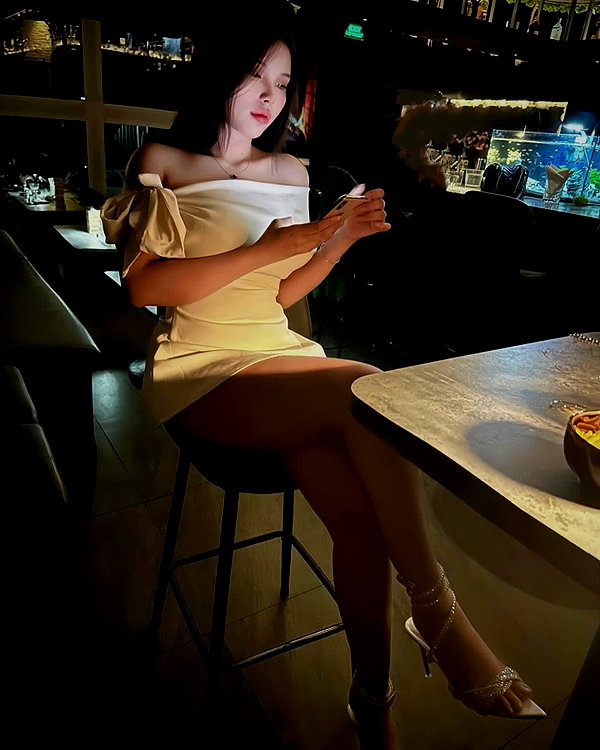 lyhythuedoxinh instagram image archive image