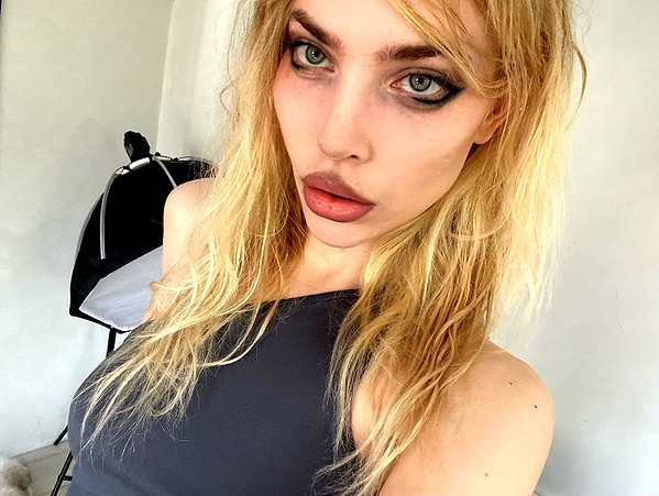 anya4everr instagram image archive image