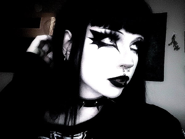 kittenfangsxx instagram image archive image