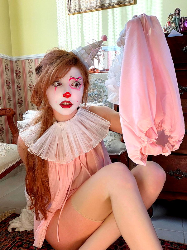 elowen.fawn instagram image archive image