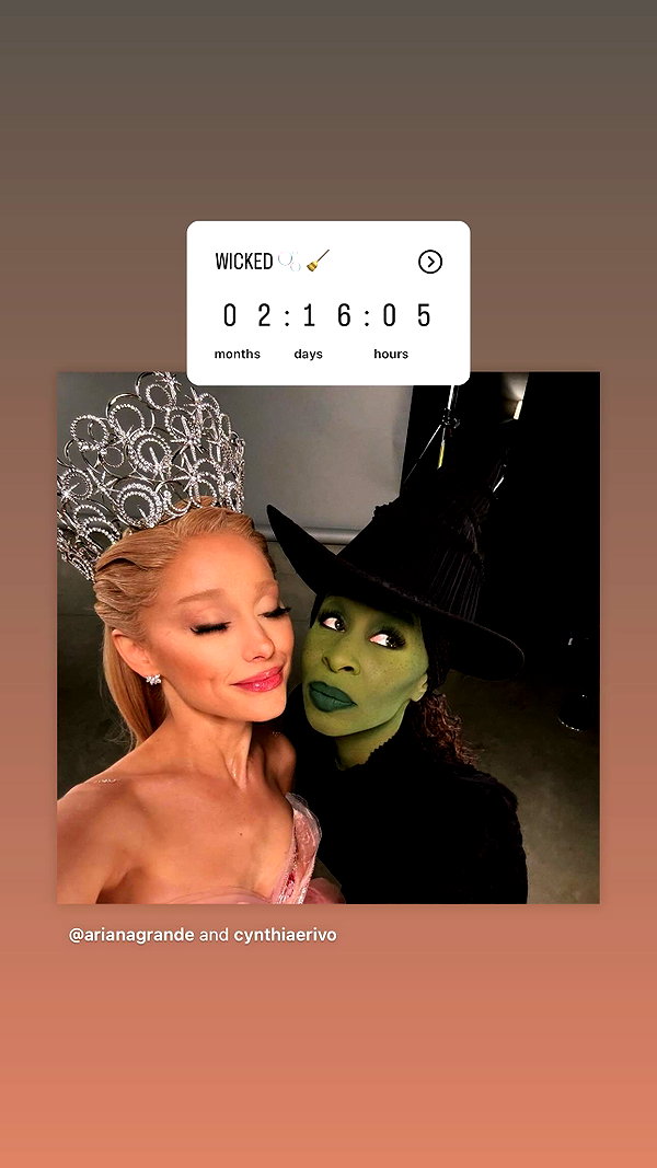 arianagrande instagram image archive image