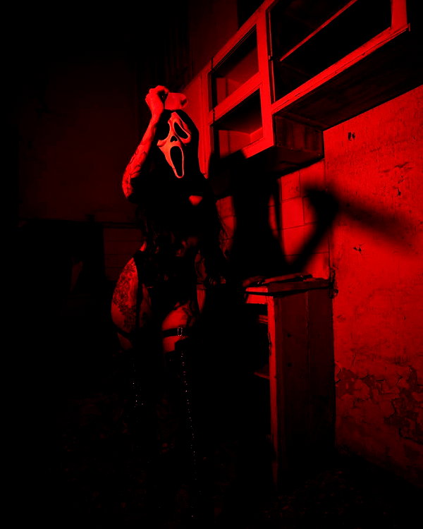 karin_orhov instagram image archive image