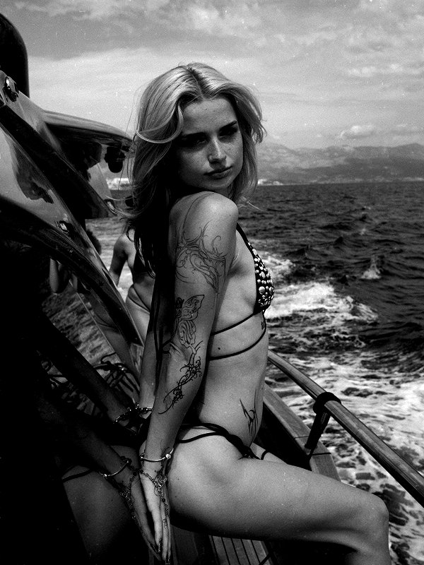 bymonamarie instagram image archive image