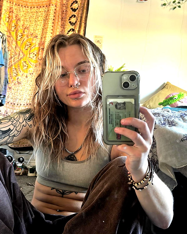 charley.chambers instagram image archive image