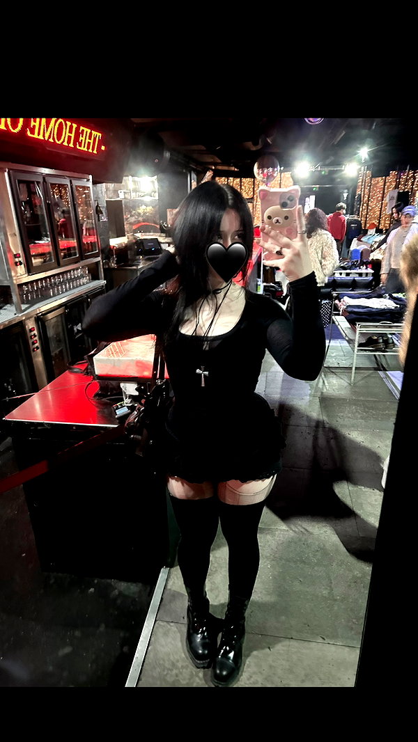 andasrose instagram image archive image