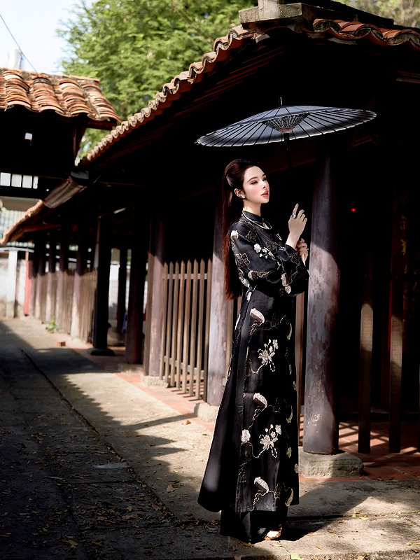lyhythuedoxinh instagram image archive image