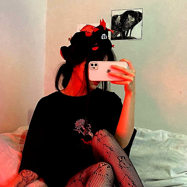 glowmoonshorty instagram image archive image