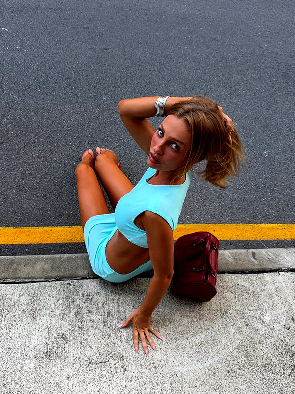 Archived image from @edenharper on Instagram