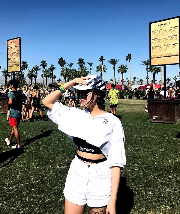 emily.ghoul instagram image archive image