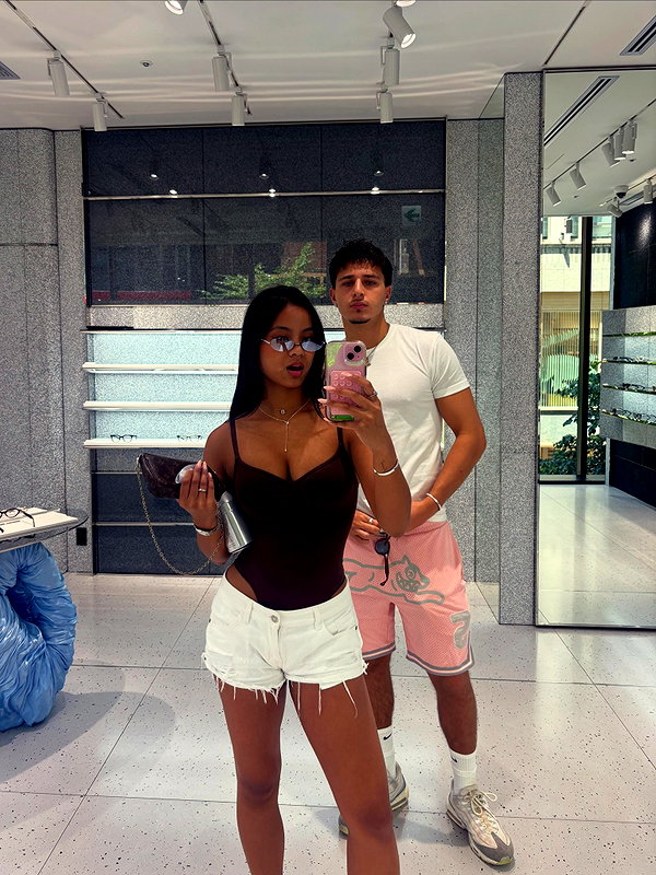 mika.ramosss instagram image archive image