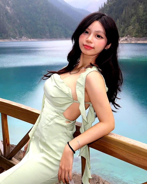lyhythuedoxinh instagram image archive image