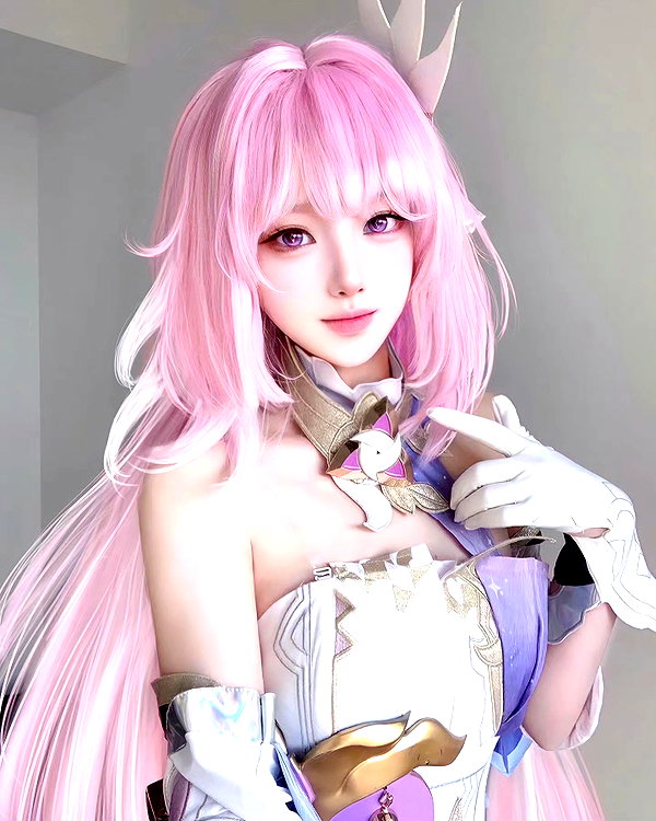 gallery_cosplayer instagram image archive image