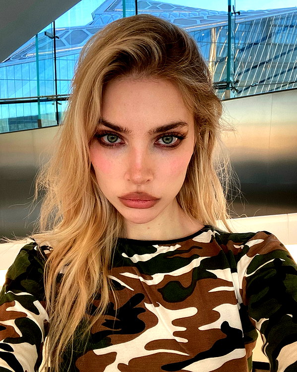 anya4everr instagram image archive image