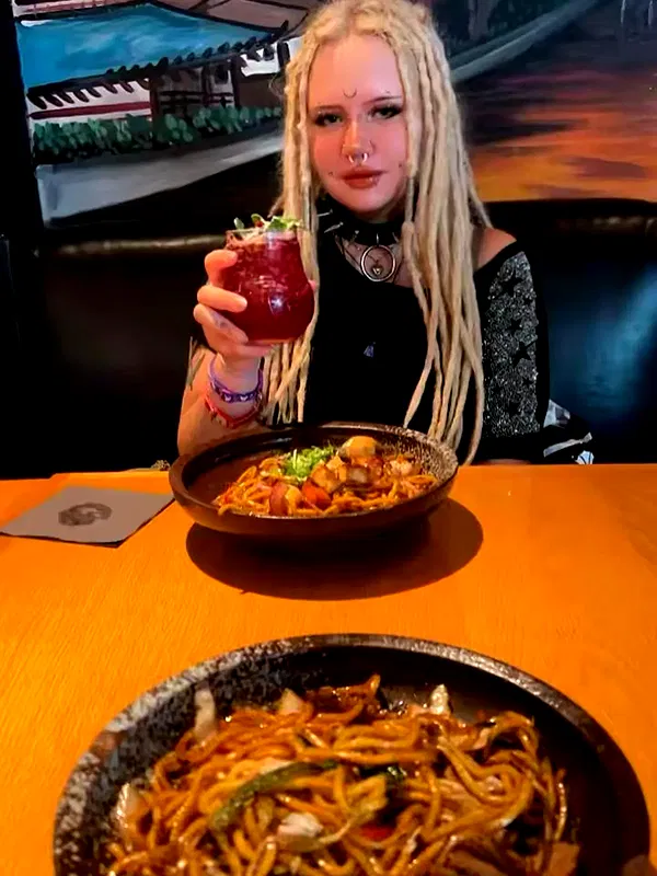 moonyyyya moonyyyya archive image