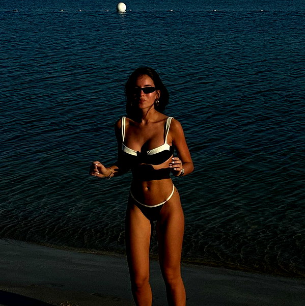 zoeliss instagram image archive image