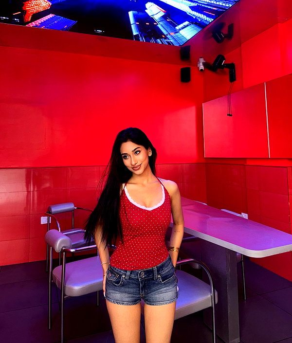 shanayarv instagram image archive image