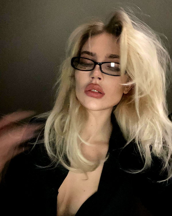 anya4everr instagram image archive image