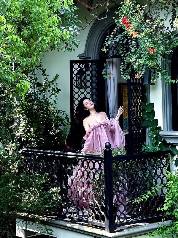 lyhythuedoxinh instagram image archive image