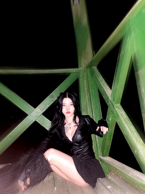 madamist_ instagram image archive image