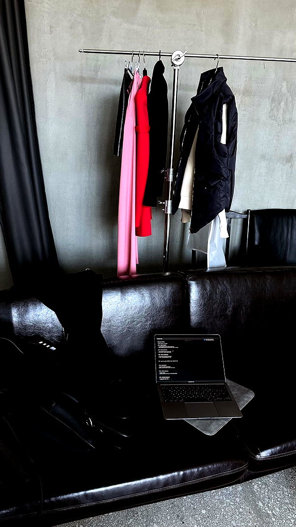 kkwwwv instagram image archive image