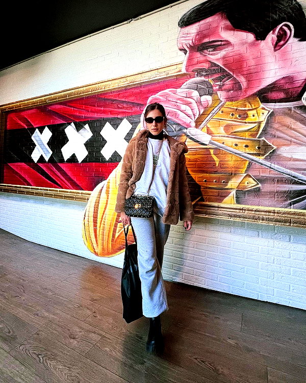 annezivi instagram image archive image