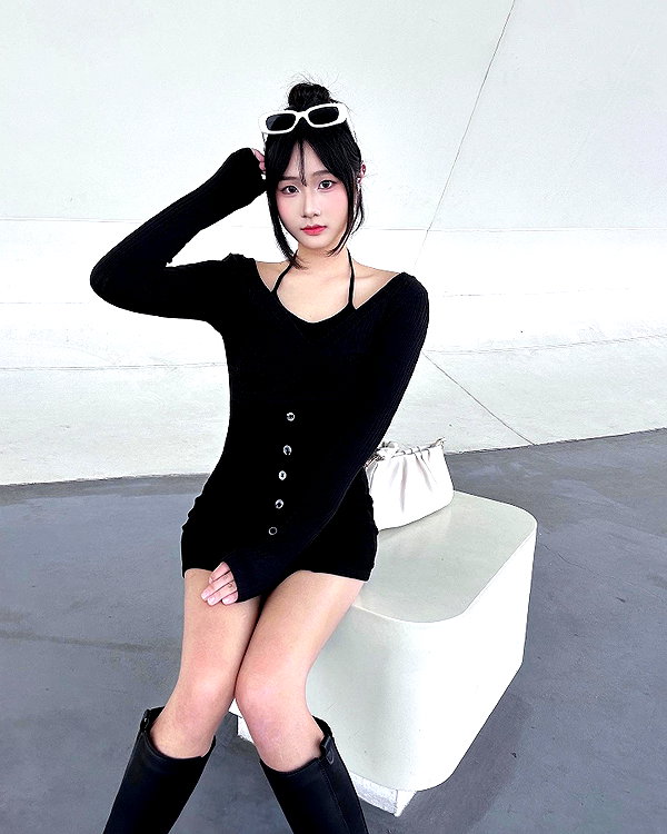lai_931201 instagram image archive image