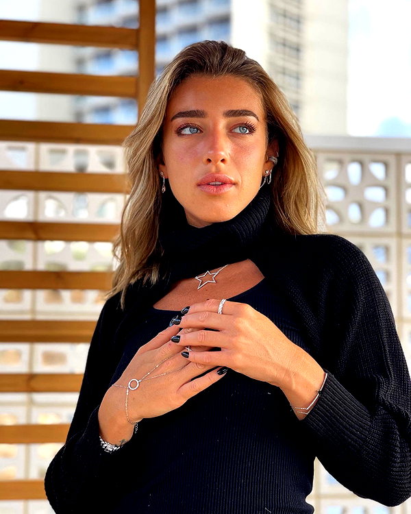 annezivi instagram image archive image