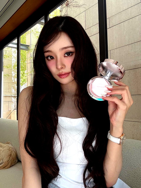 dear.zia instagram image archive image