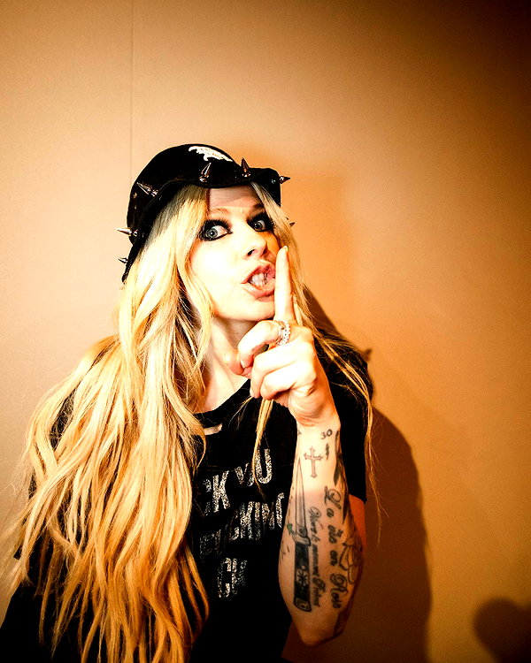 avrillavigne instagram image archive image